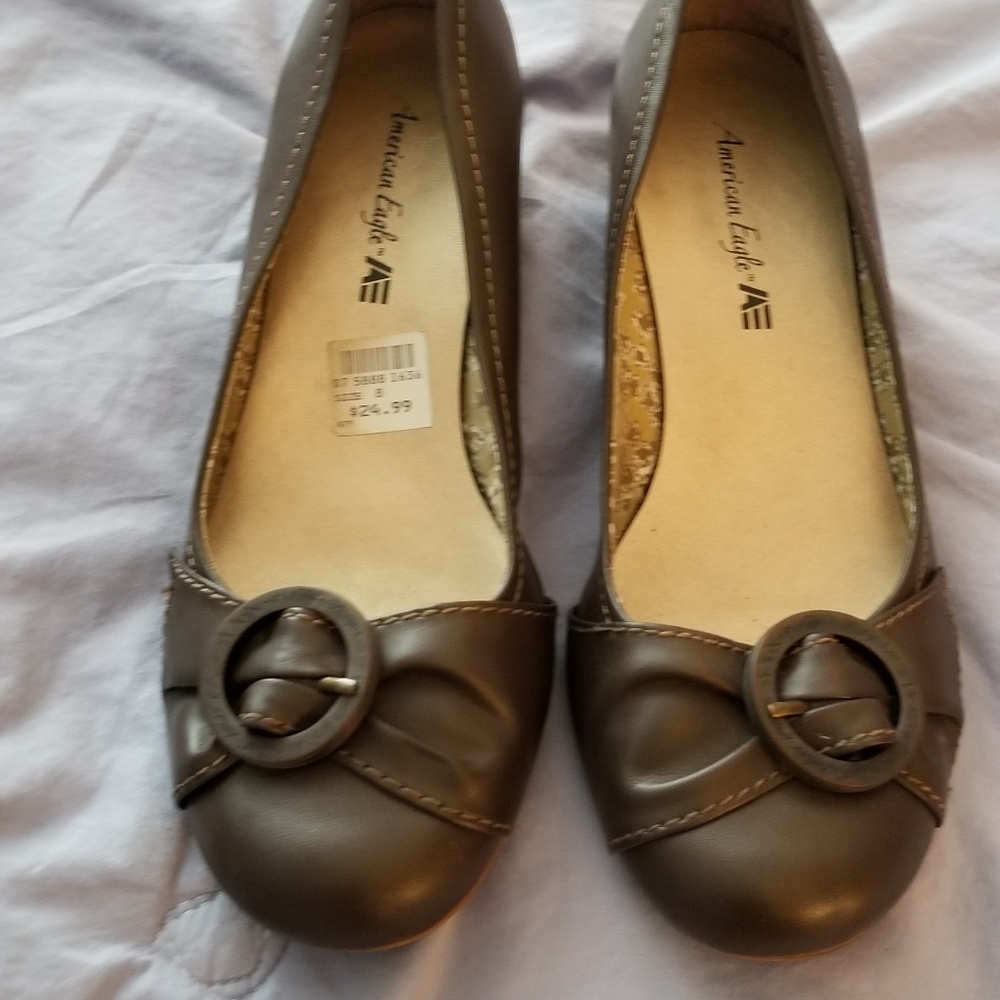 Dress shoes